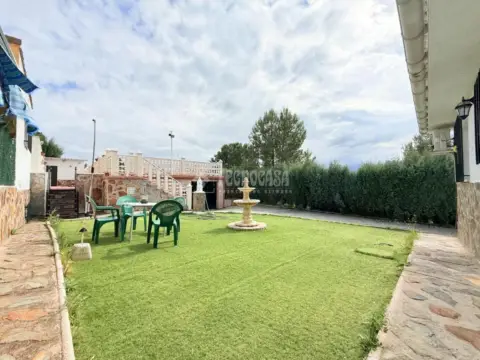 Casa unifamiliar en Cedillo del Condado
