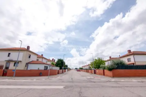 Casa unifamiliar en Castellanos de Moriscos