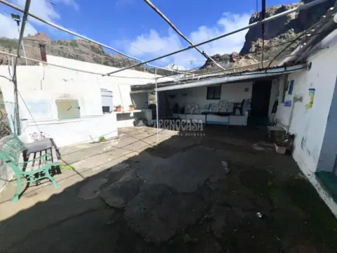 Casa rústica en Zona Interior