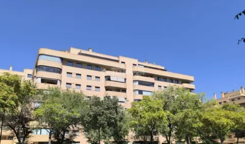 Ático en Actur-Rey Fernando