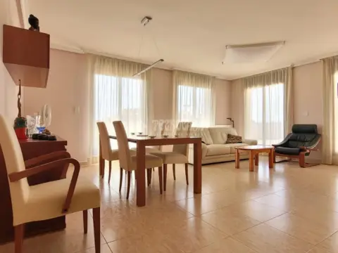 Ático en Actur-Rey Fernando