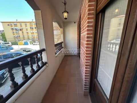 Piso en Sarón