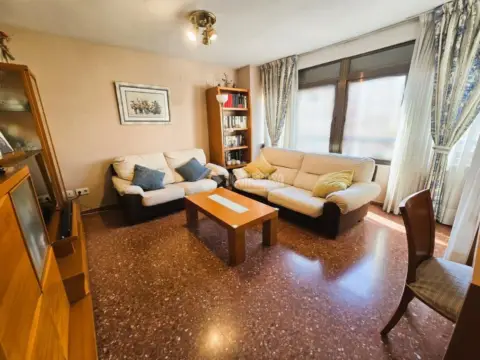 Departamento en venta con baja de precio en Sant Isidre