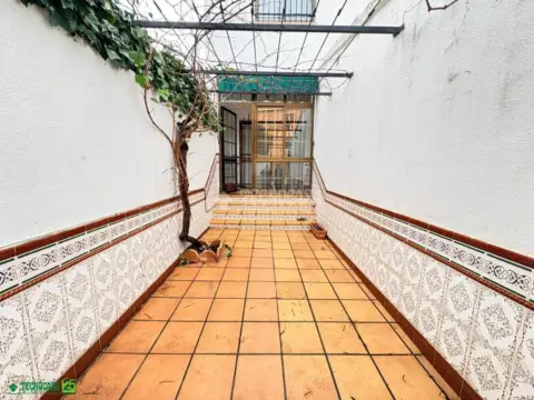 Casa adosada en calle de las Viñas