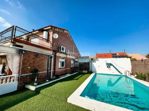 Casa unifamiliar en La Puebla de Alfindén