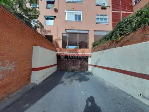 Garaje en Los Rosales