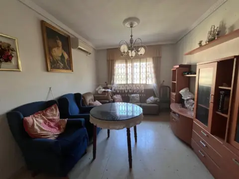 Piso en Campo de la Verdad-Miraflores-Sector Sur