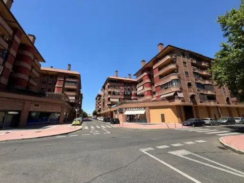 Piso en Espartales
