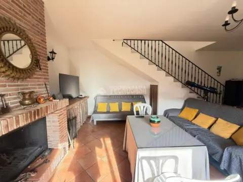 Casa rústica en calle Parcela 12 Poligono