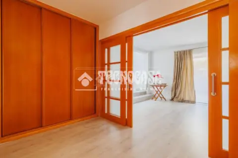 Casa adosada en calle de Somiedo