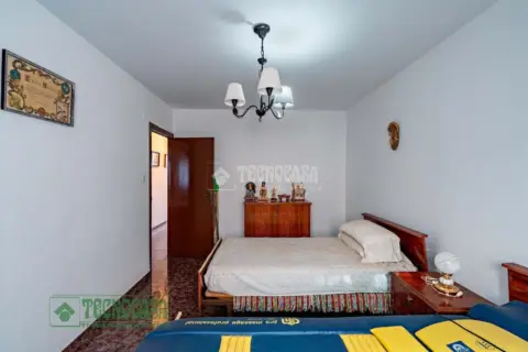 Casa adosada en Santo Domingo