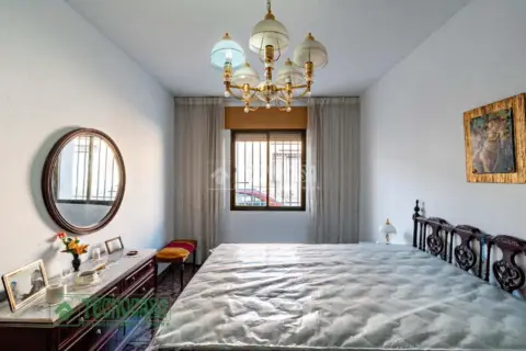 Casa adosada en Santo Domingo