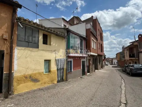 Casa pareada en Torrico
