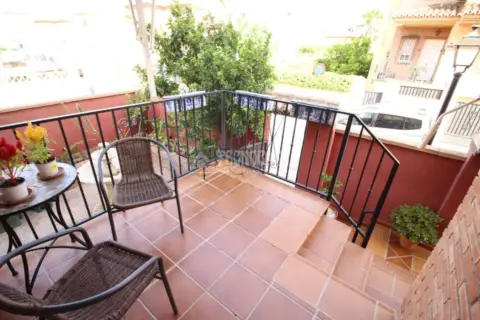 Casa pareada en Residencial Triana-Barrio Alto-Híjar