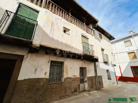 Casa adosada en Candeleda