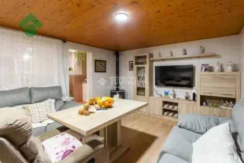 Casa adosada en Casco Urbano