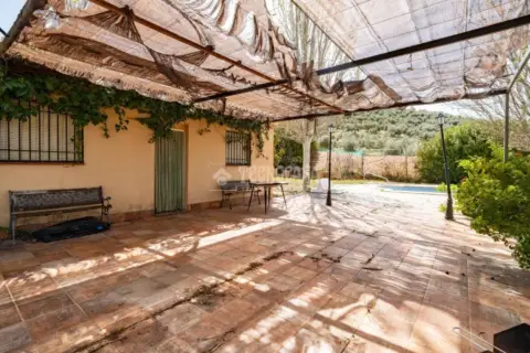 Casa rústica en Iznalloz