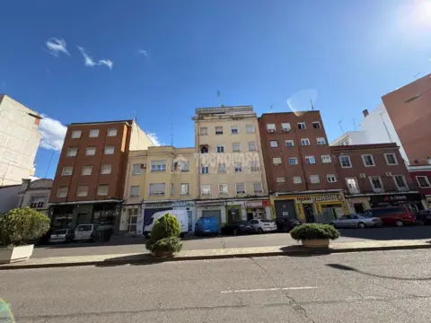 Piso en Tres Olivos-La Piedad