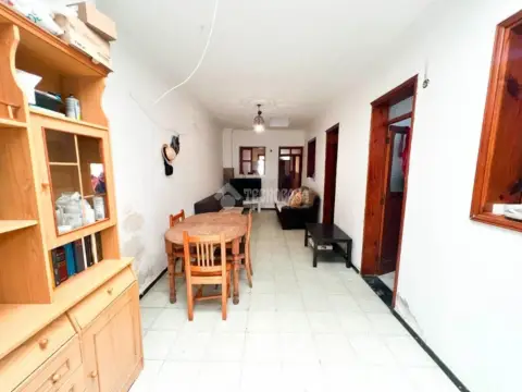 Casa adosada en Vecindario-San Pedro Mártir-El Doctoral