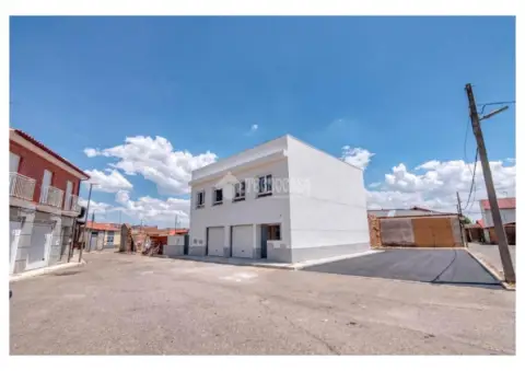 Casa pareada en Calvarrasa de Abajo