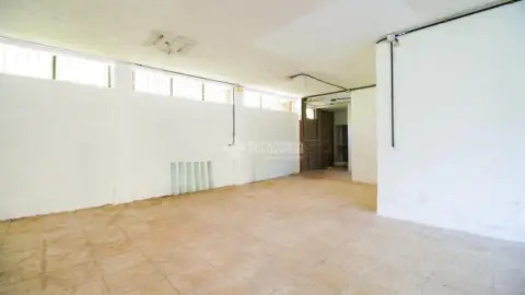 Local comercial en Santa Clara-Las Delicias-Mayorazgo