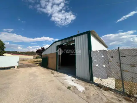Nave industrial en Cabezón de Pisuerga