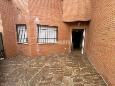 Casa adosada en Yunquera de Henares