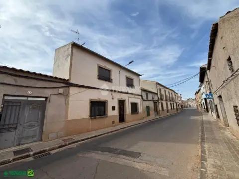 Casa adosada en Granátula de Calatrava