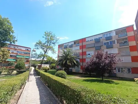 Piso en Rejas