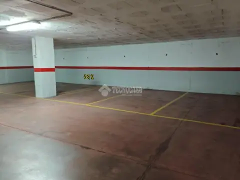 Garaje en calle de la Brújula