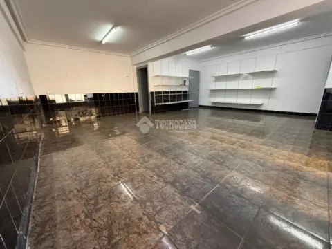 Local comercial en Linares