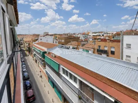 Piso en calle de Ana Albí