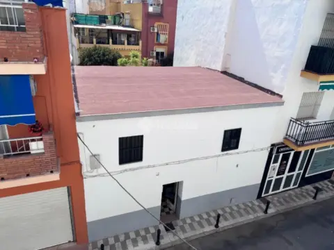 Casa unifamiliar en calle Santa Rosa