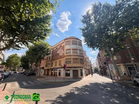 Piso en calle Gral. Rey
