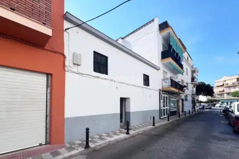 Casa unifamiliar en calle Santa Rosa