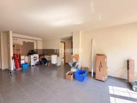 Piso en Urbanización Entrepinos