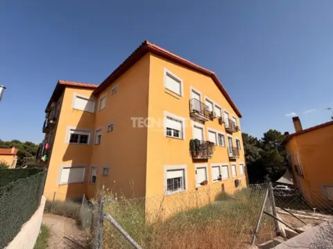 Piso en Urbanización Entrepinos