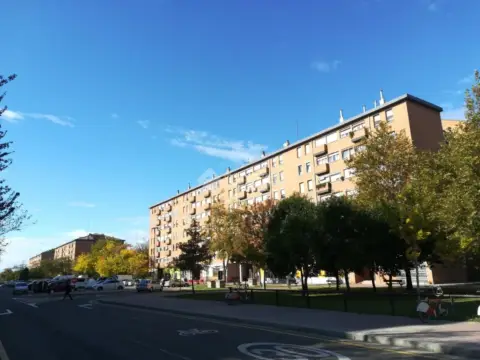 Piso en Actur-Rey Fernando