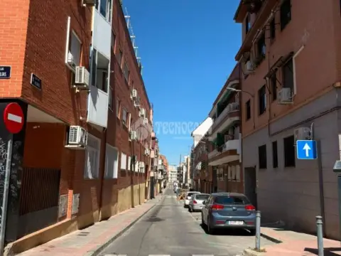 Garaje en calle de las Magnolias