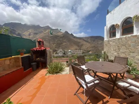 Casa pareada en calle Los Jazmines