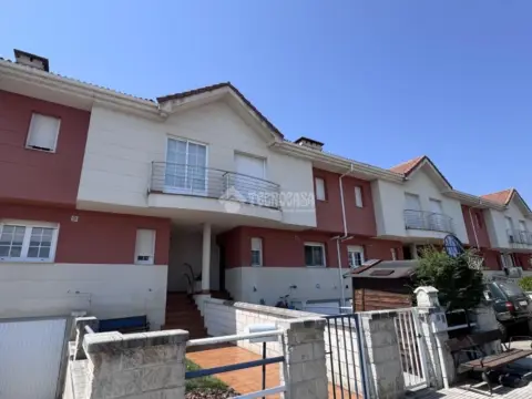 Casa pareada en Urbanización Mirador