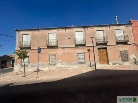 Casa pareada en Carrión de Calatrava
