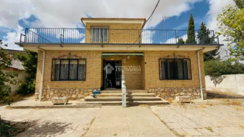Casa unifamiliar en Santa Cruz de La Zarza