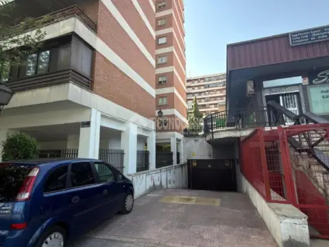 Garaje en Parque Ondarreta-Urtinsa