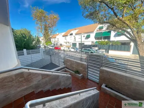 Casa adosada en El Torreón-El Pilar-Los Ángeles-Nuevo Parque