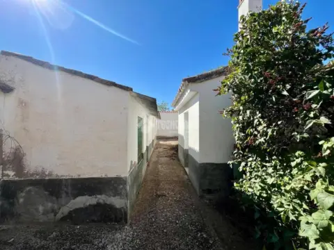 Casa adosada en Santa Cruz de Mudela
