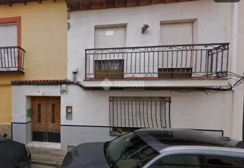 Casa adosada en calle Mayor