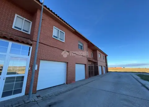 Casa adosada en calle de Lope de Vega