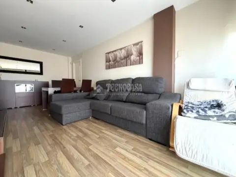 Piso en La Salut-Lloreda-Sistrells