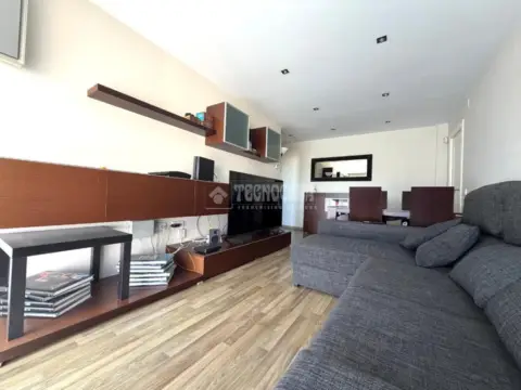 Piso en La Salut-Lloreda-Sistrells